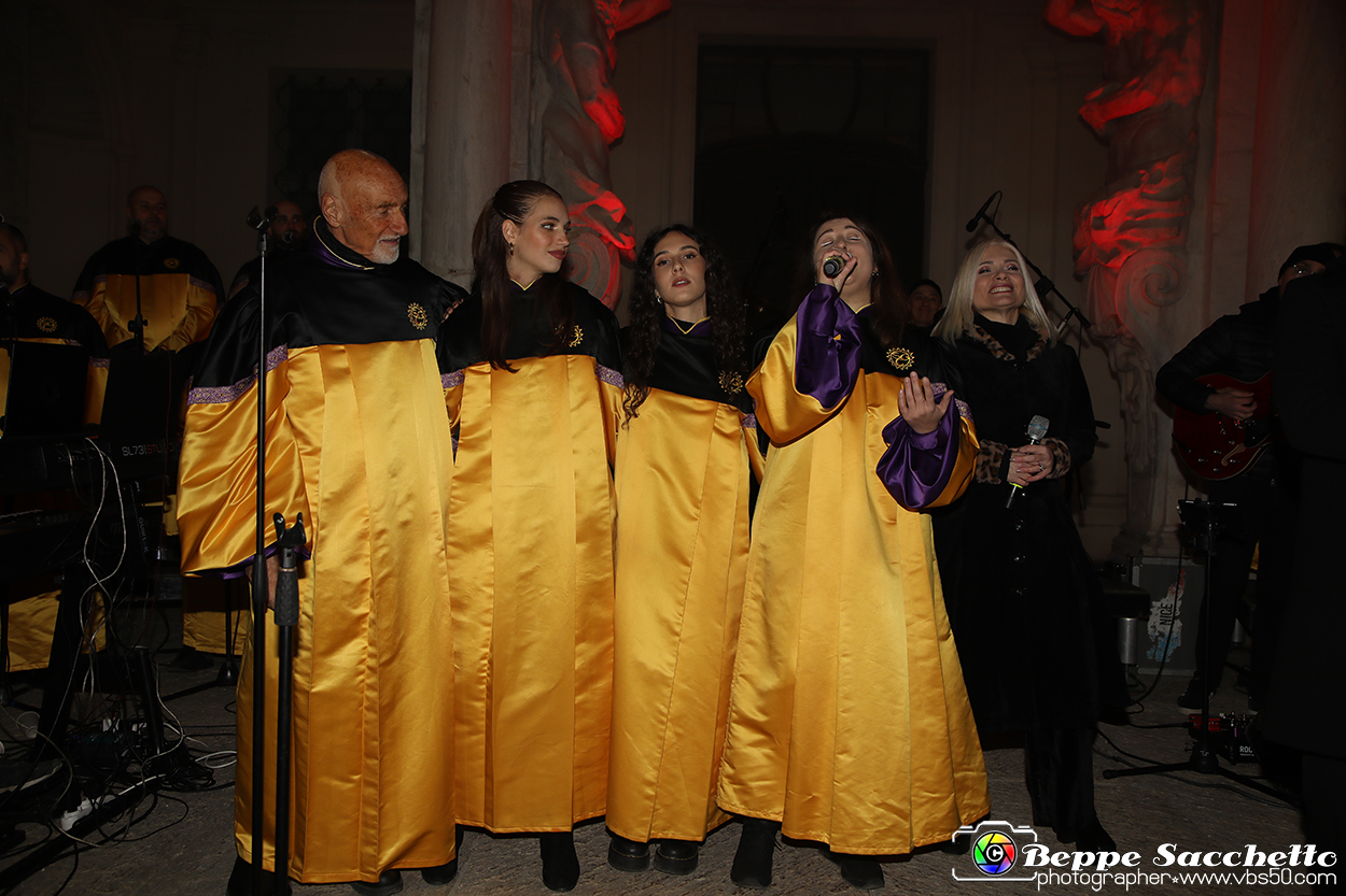 VBS_4532 -  Il Magico Paese di Natale 2024 - Spettacolo di Inaugurazione a Govone.jpg